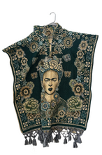 Cargar imagen en el visor de la galería, Jorongo Frida Kahlo con gorro
