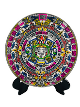 Cargar imagen en el visor de la galería, Calendarios Aztecas en Resina con Base
